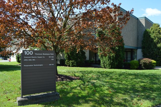 Thomson Business Park Building 100 Signage